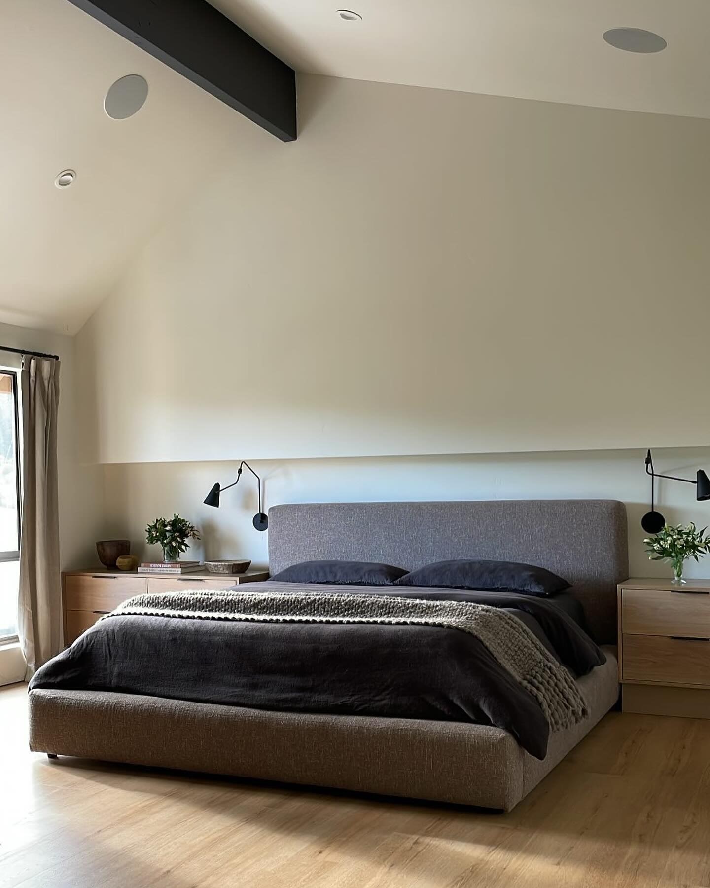 Кровать ASTON Bed m.140х200
